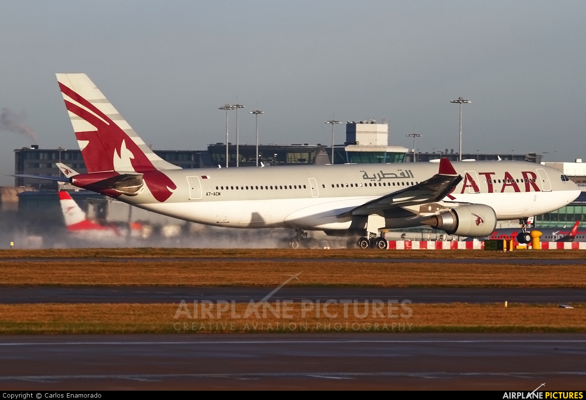 Qatar Airways A7-ACM aircraft at Manchester