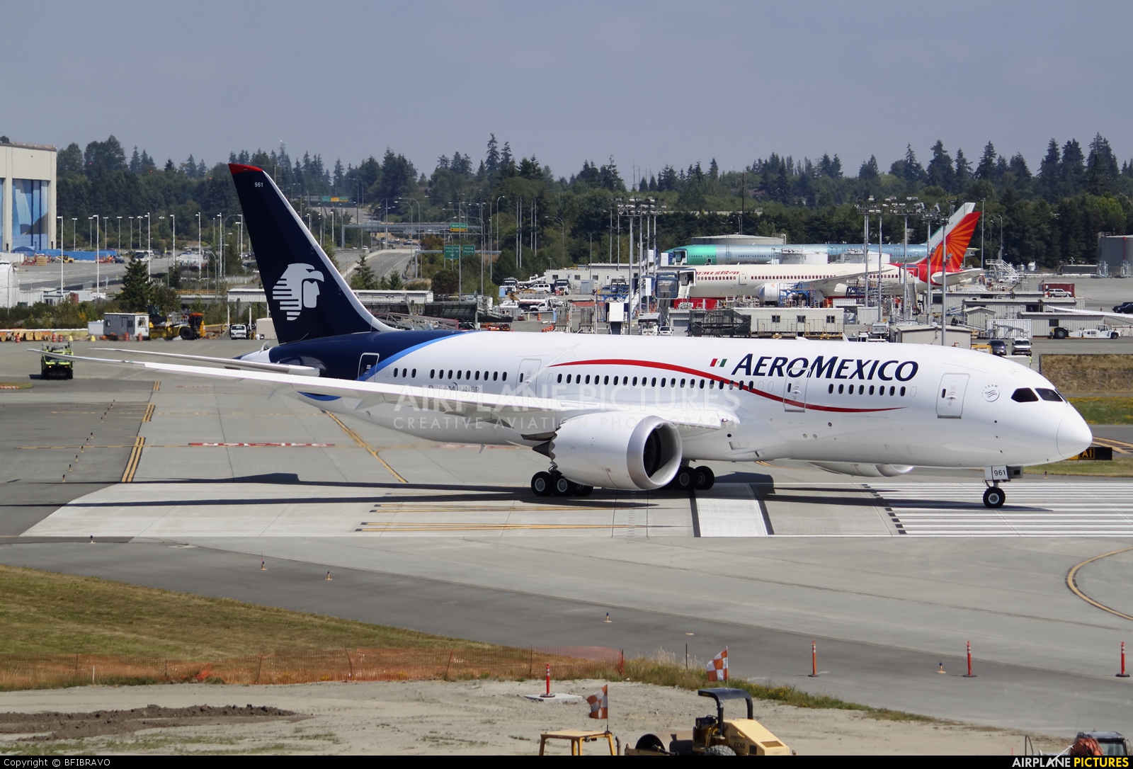 Aeromexico N961AM aircraft at Everett - Snohomish County / Paine Field