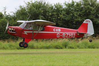 G-BZHU - Private Wag-Aero Sport Trainer Cubby