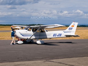 EC-JZE - Real Aero Club de Lugo Cessna 172 Skyhawk (all models except RG)