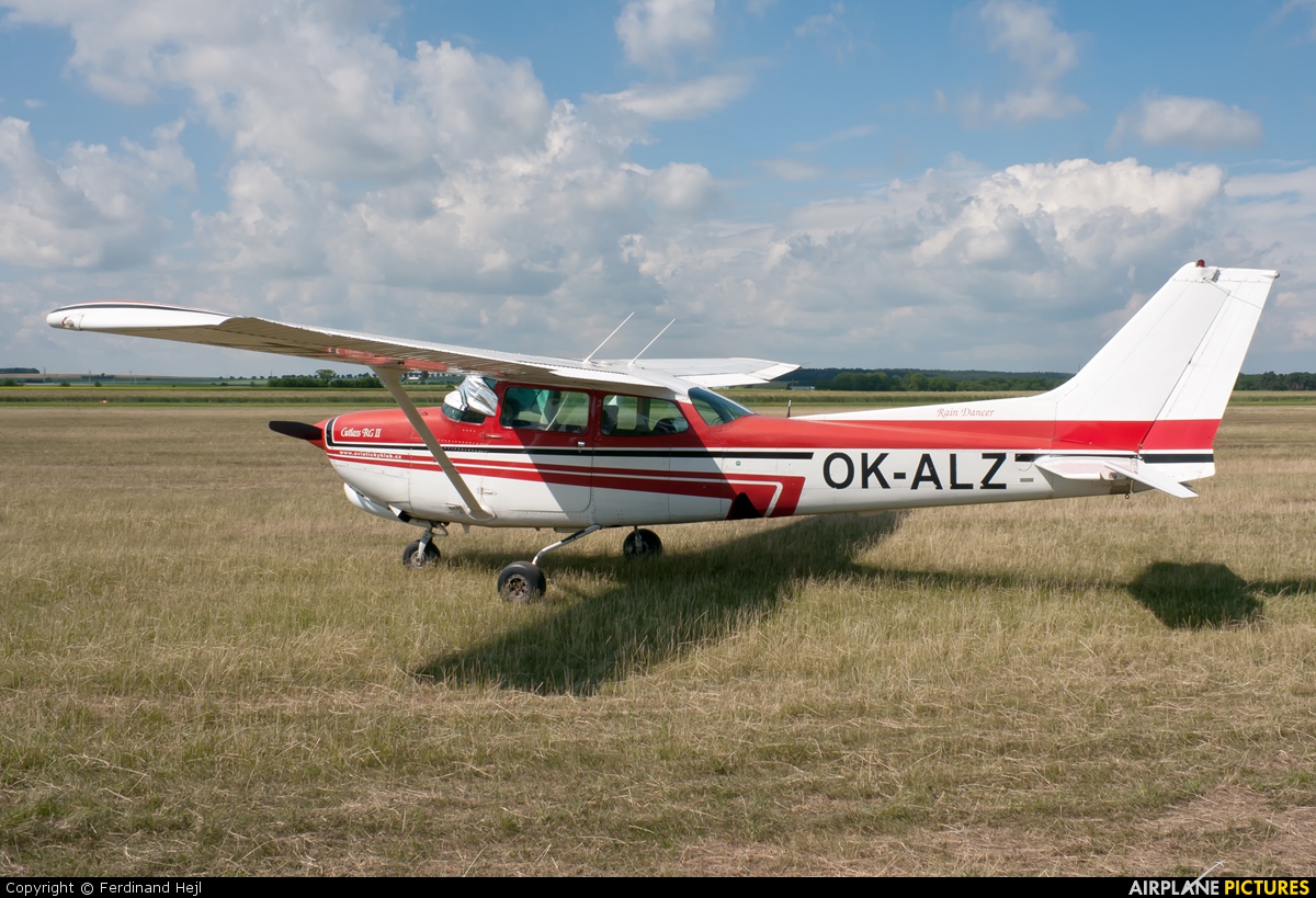 Private OK-ALZ aircraft at Roudnice nad Labem