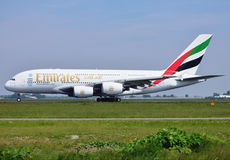 A6-EDW - Emirates Airlines Airbus A380