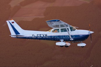 D-EFYN - Private Cessna 172 Skyhawk (all models except RG)