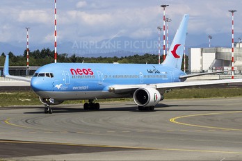 I-NDOF - Neos Boeing 767-300ER