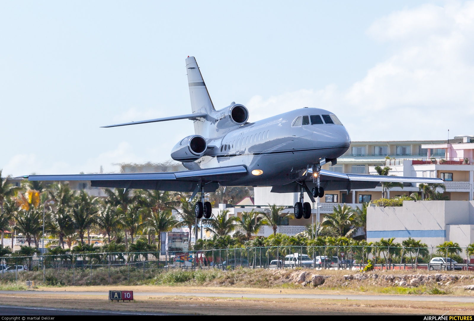 NetJets Europe (Portugal) CS-DFH aircraft at Sint Maarten - Princess Juliana Intl