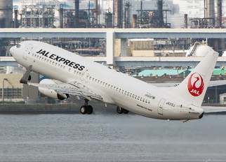 JA313J - JAL - Express Boeing 737-800