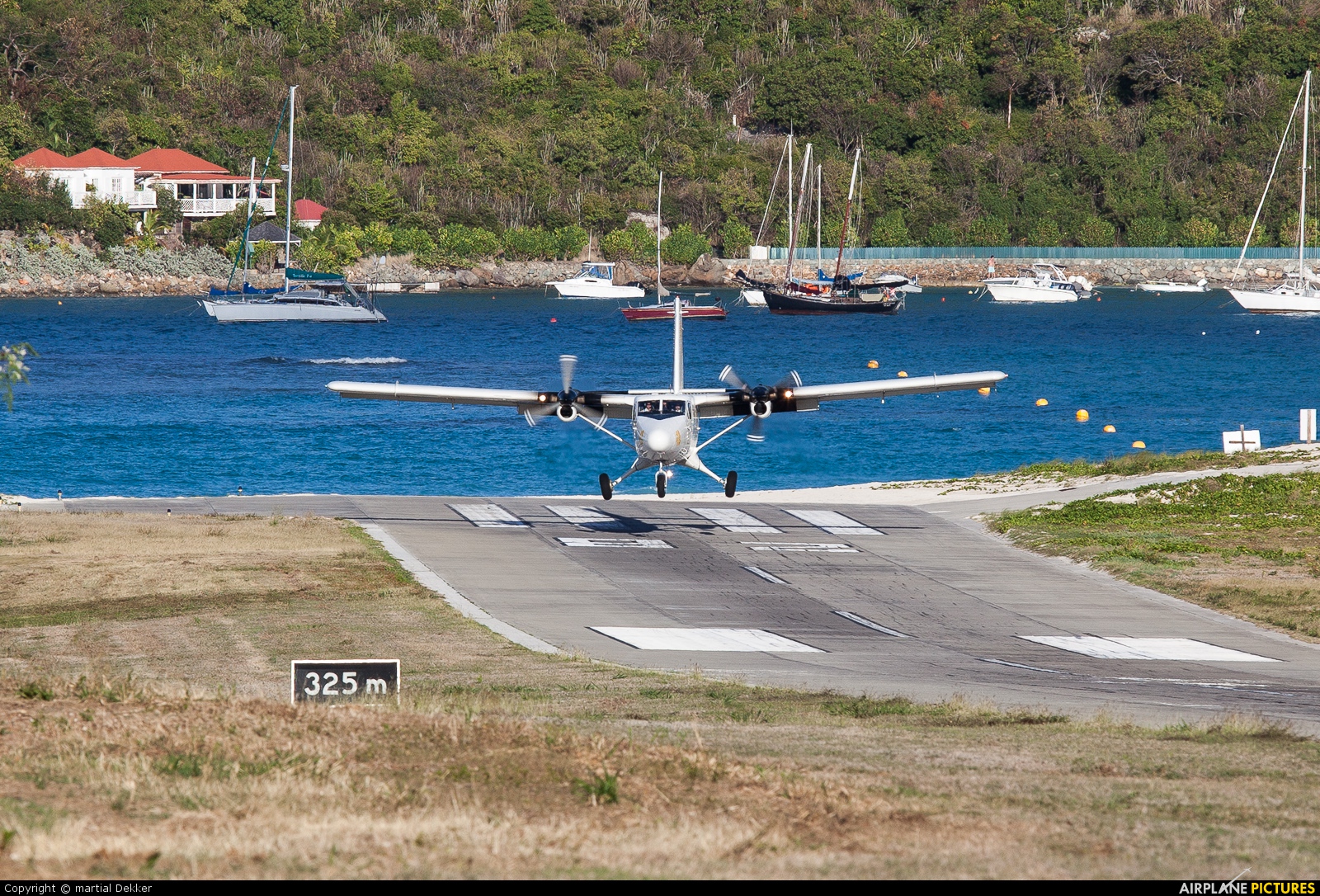Air Antilles Express F-OHJG aircraft at Saint-Barthélemy - Gustaf III