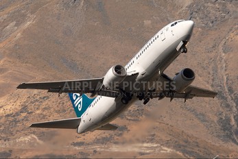 ZK-NGD - Air New Zealand Boeing 737-300