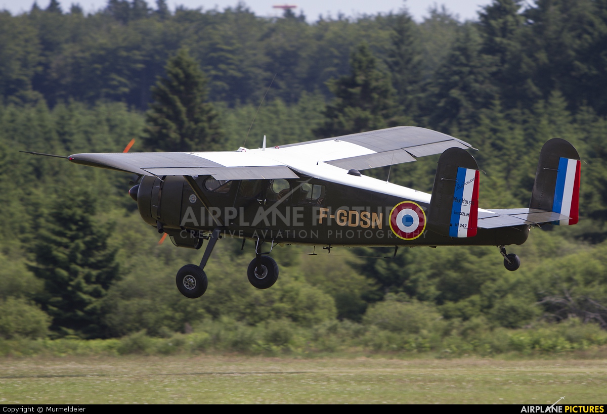 Amicale Alanconnaise des Avions Anciens F-GDSN aircraft at St Hubert
