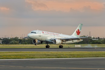 C-FYKC - Air Canada Airbus A319