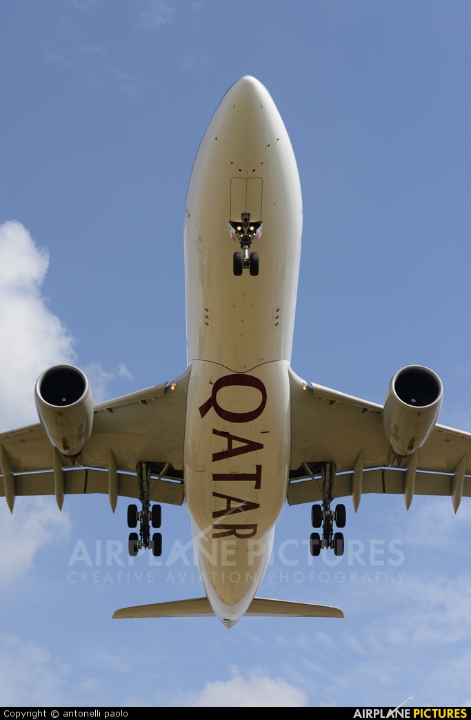 Qatar Airways A7-ACK aircraft at Brussels - Zaventem