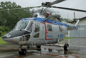 SN-32XP - Poland - Police PZL W-3 Sokół