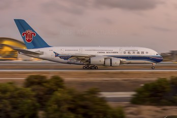B-6140 - China Southern Airlines Airbus A380