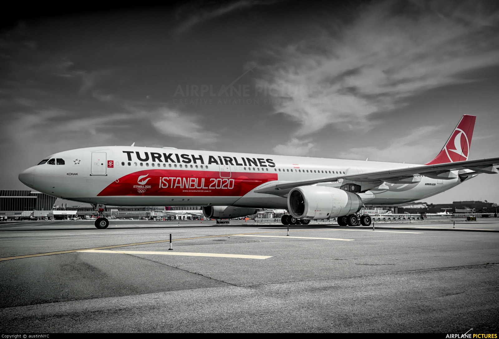 Turkish Airlines TC-JNI aircraft at New York - John F. Kennedy Intl