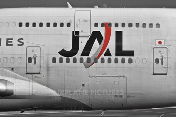 JA8917 - JAL - Japan Airlines Boeing 747-400