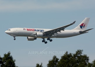 9M-MUB - Malaysia Airlines Airbus A330-200F