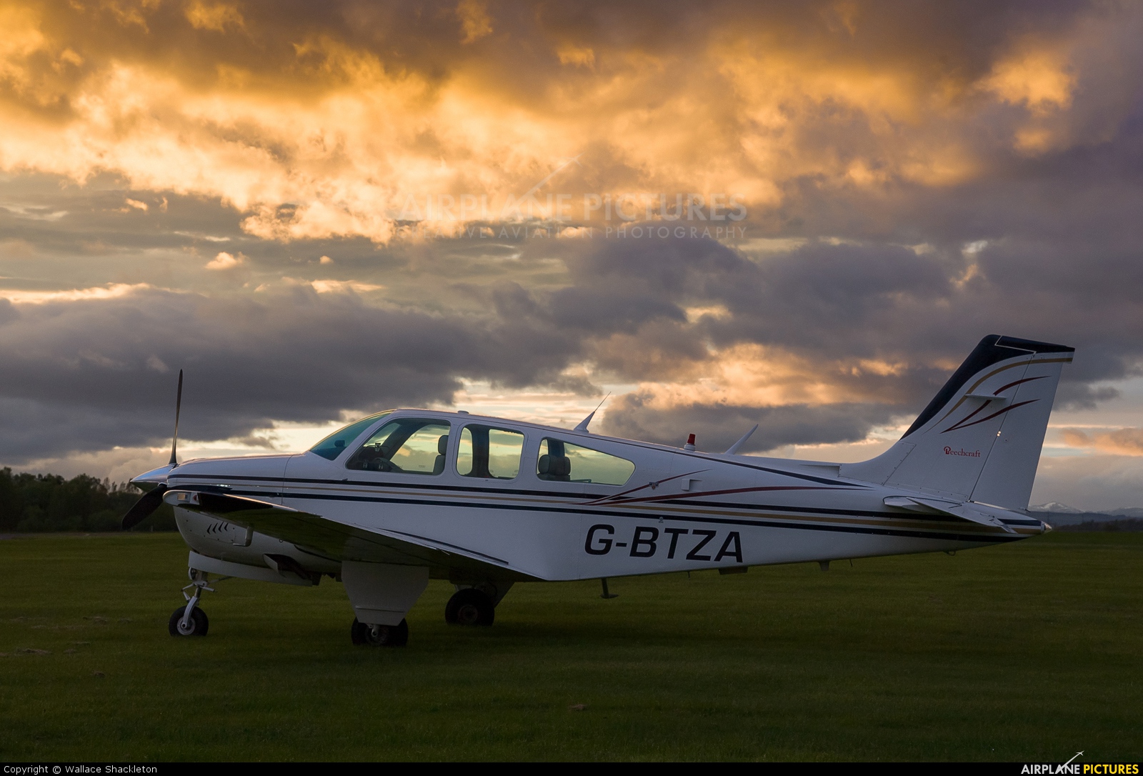 Private G-BTZA aircraft at Perth - Scone