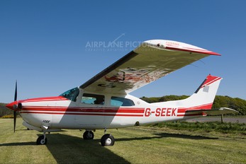 G-SEEK - Private Cessna 210 Centurion