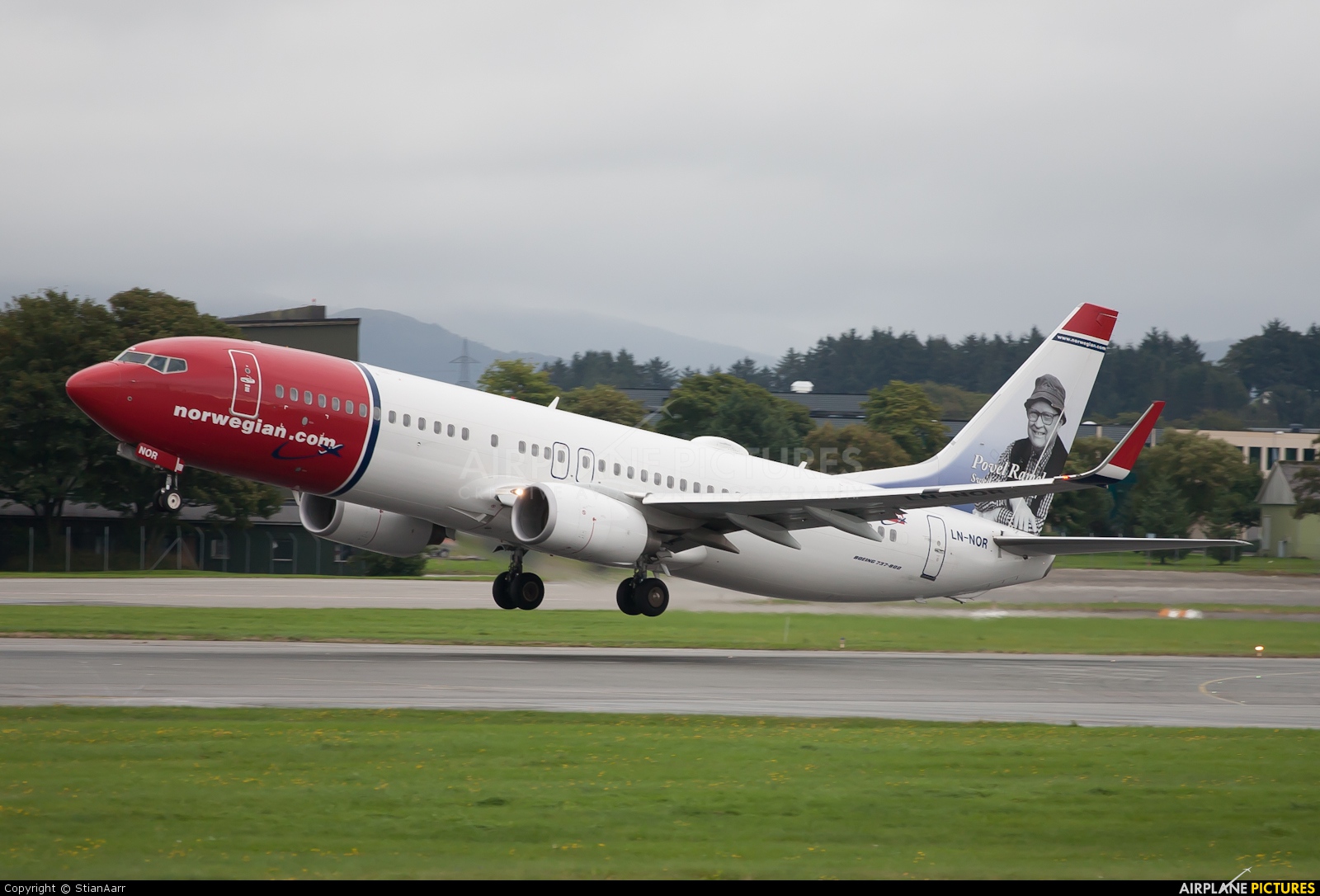 Norwegian Air Shuttle LN-NOR aircraft at Stavanger - Sola