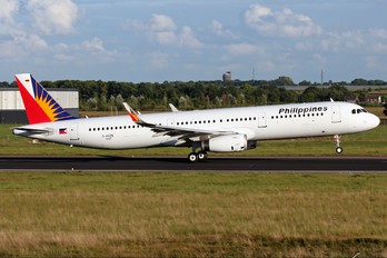 D-AVZB - Philippines Airlines Airbus A321