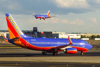 N785SW - Southwest Airlines Boeing 737-700