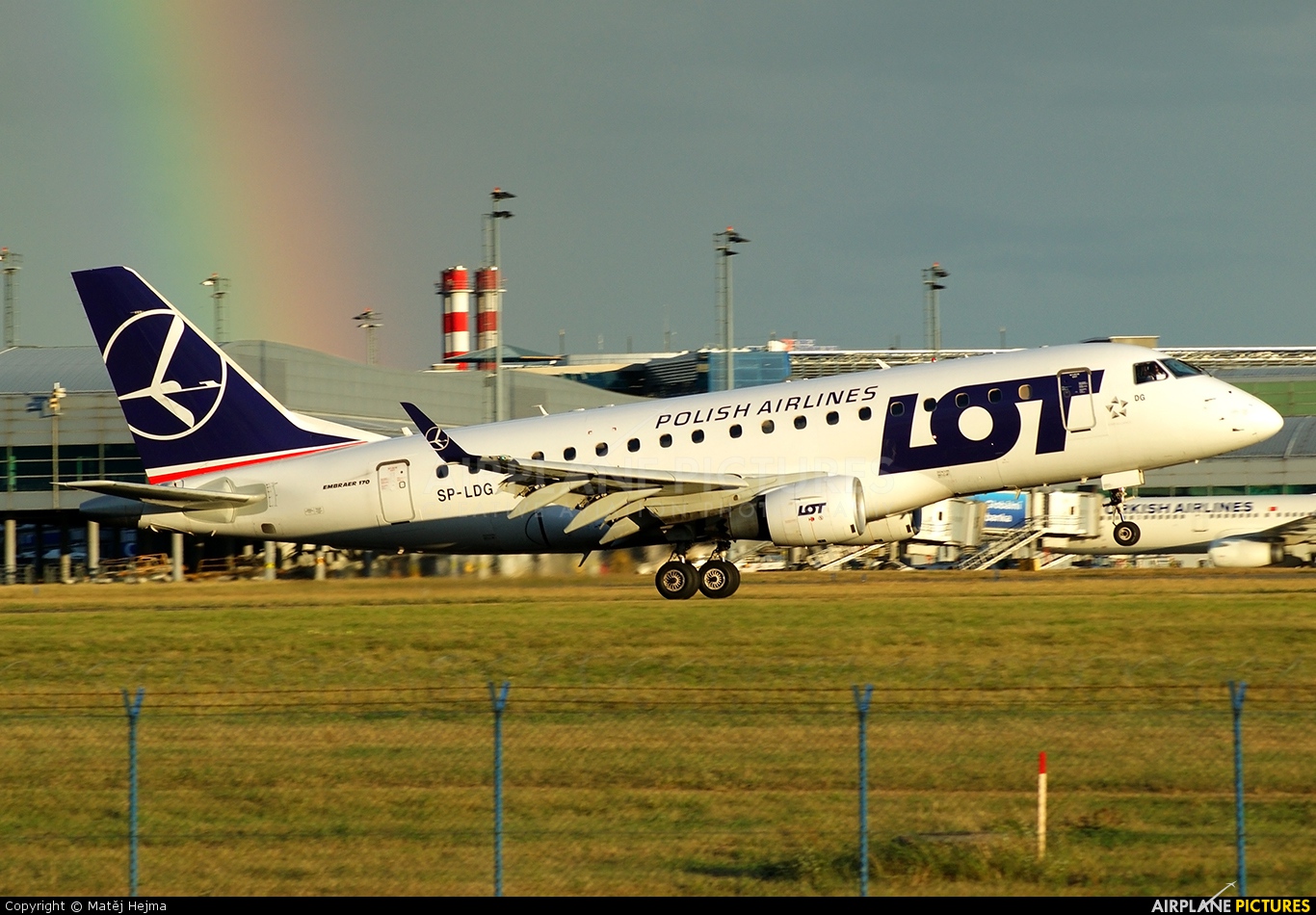 LOT - Polish Airlines SP-LDG aircraft at Prague - Václav Havel