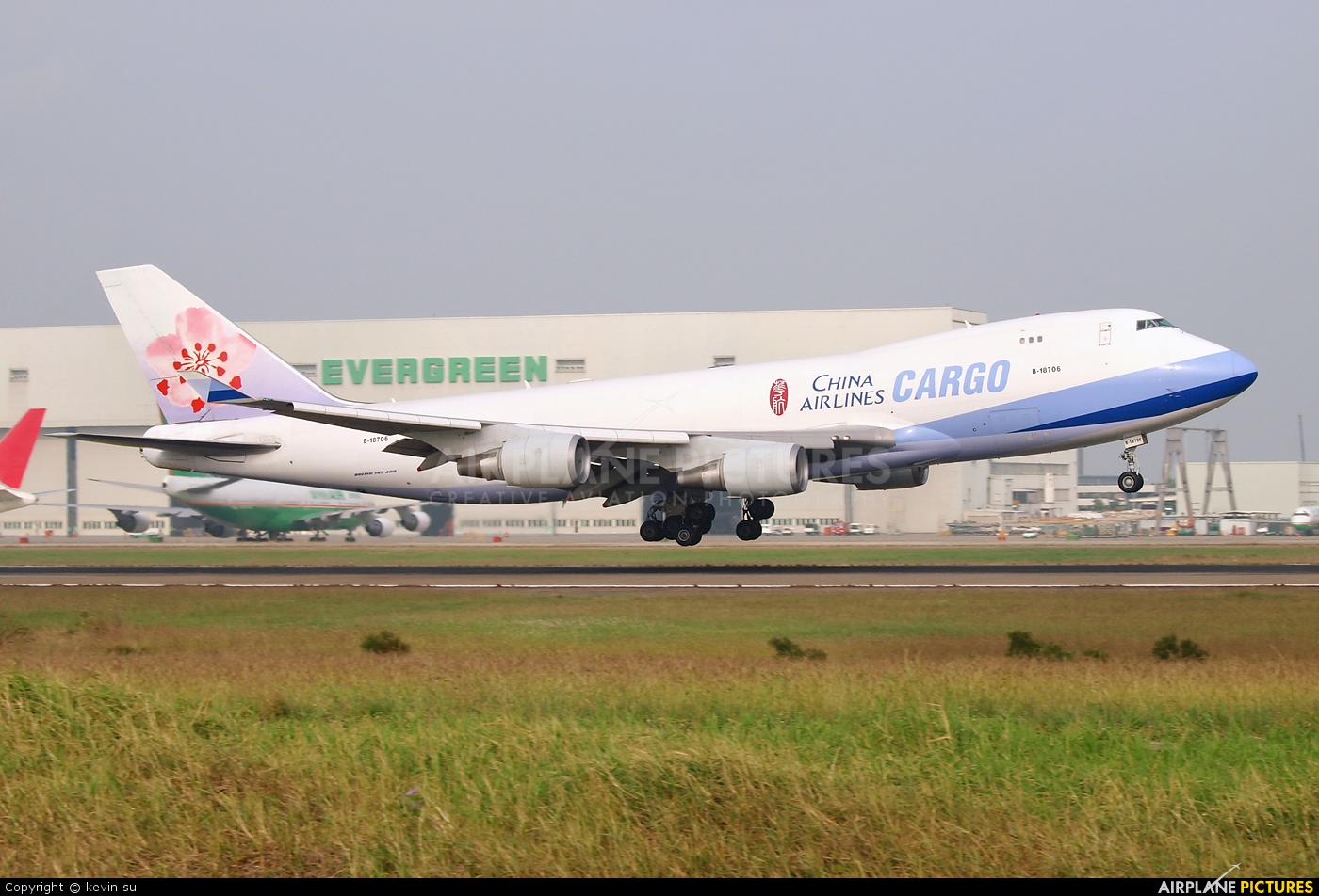 China Airlines Cargo B-18706 aircraft at Taipei - Taoyuan Intl