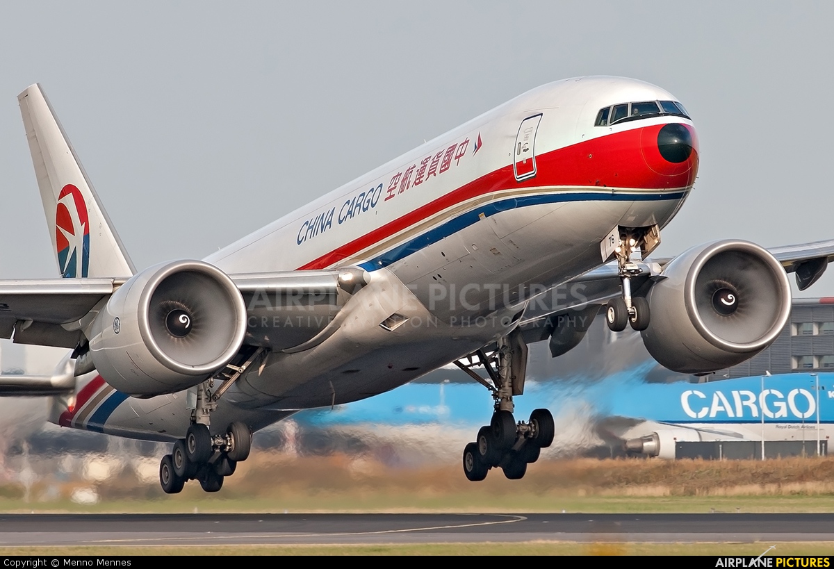 China Cargo B-2076 aircraft at Amsterdam - Schiphol