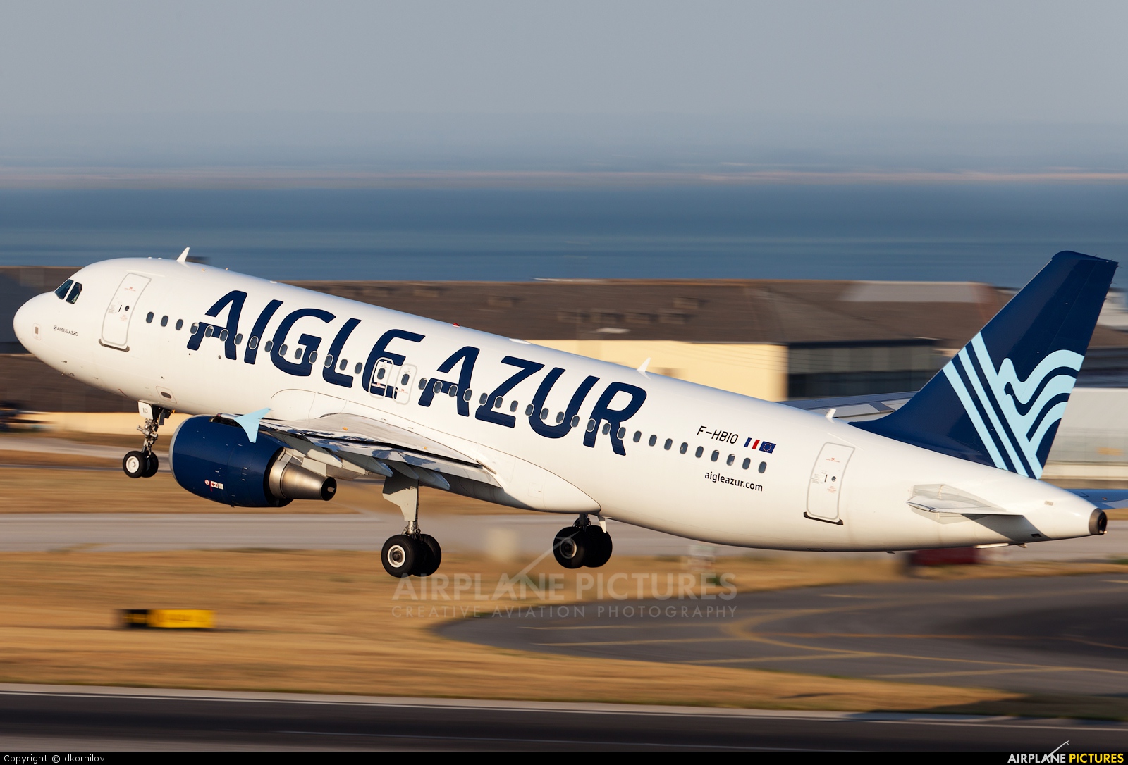 Aigle Azur F-HBIO aircraft at Lisbon