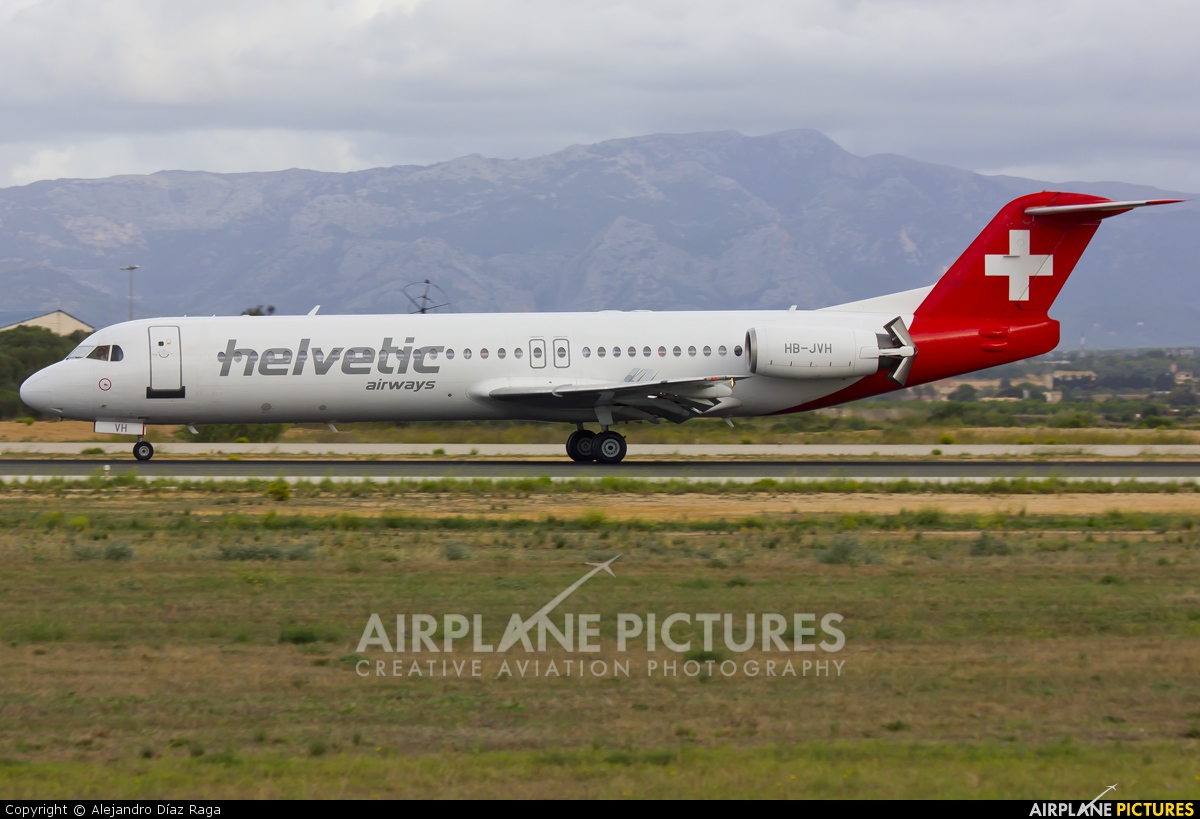 Helvetic Airways HB-JVH aircraft at Palma de Mallorca