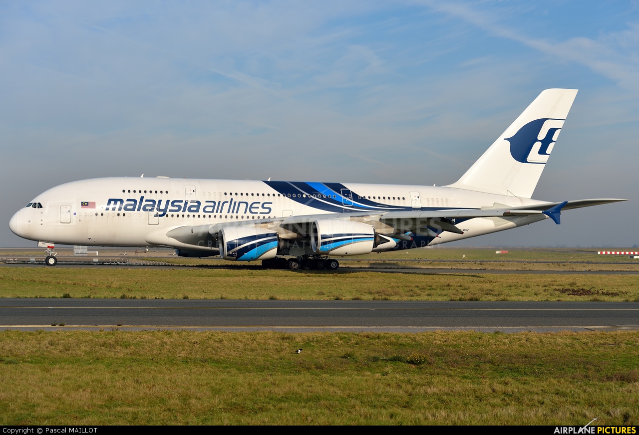 Malaysia Airlines 9M-MNC aircraft at Paris - Charles de Gaulle