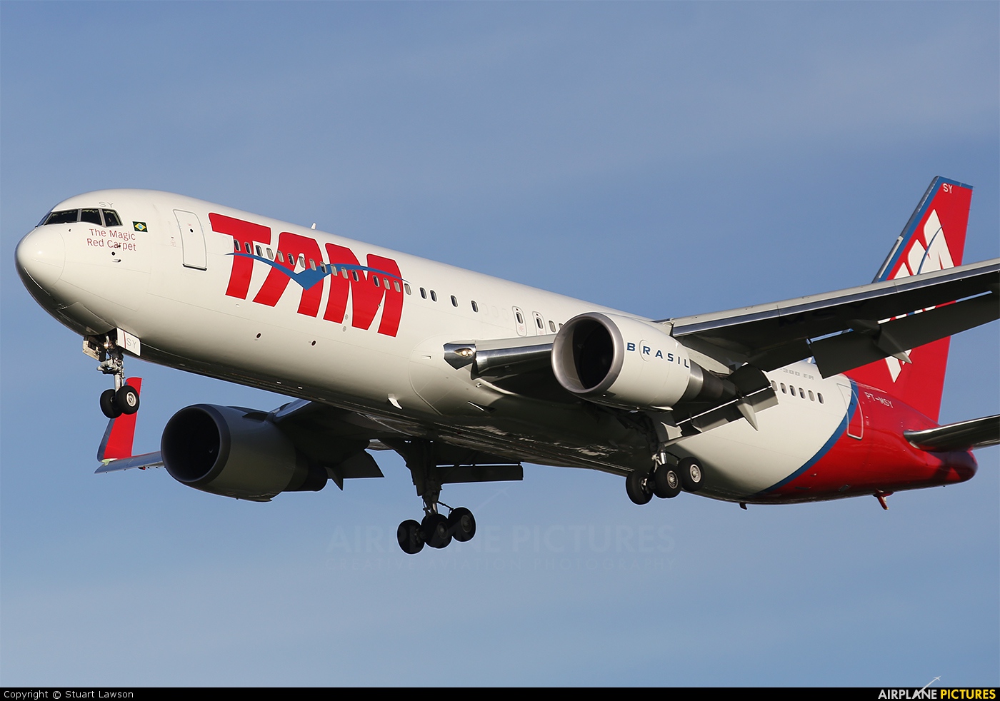 TAM PT-MSY aircraft at London - Heathrow
