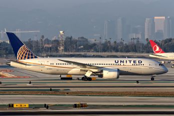N20904 - United Airlines Boeing 787-8 Dreamliner