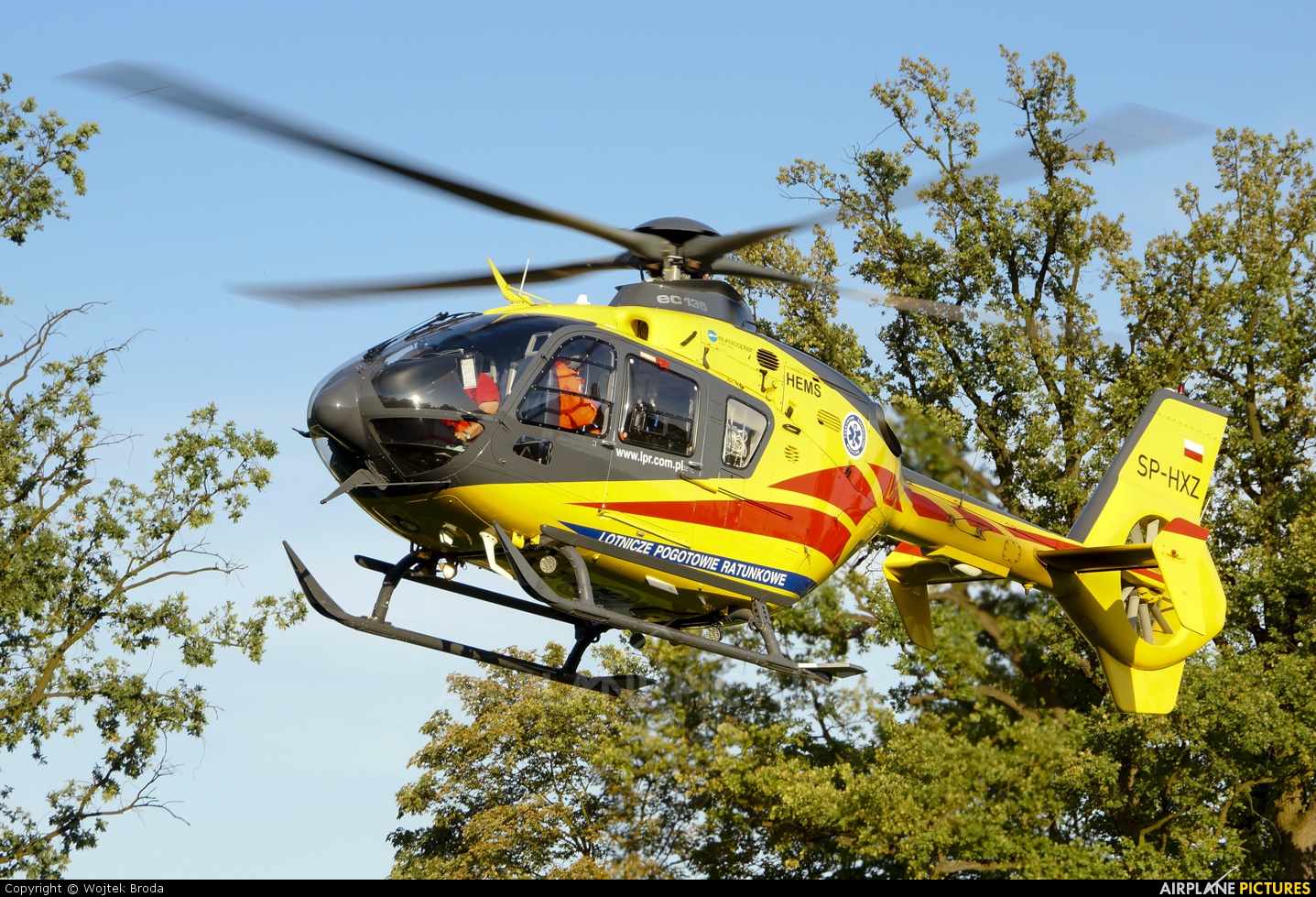 Polish Medical Air Rescue - Lotnicze Pogotowie Ratunkowe SP-HXZ aircraft at Leszno - Strzyżewice