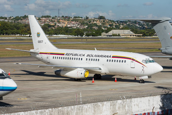 0207 - Venezuela - Air Force Boeing 737-200