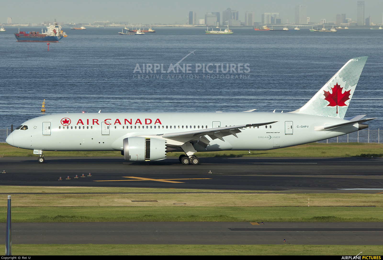 Air Canada C-GHPV aircraft at Tokyo - Haneda Intl