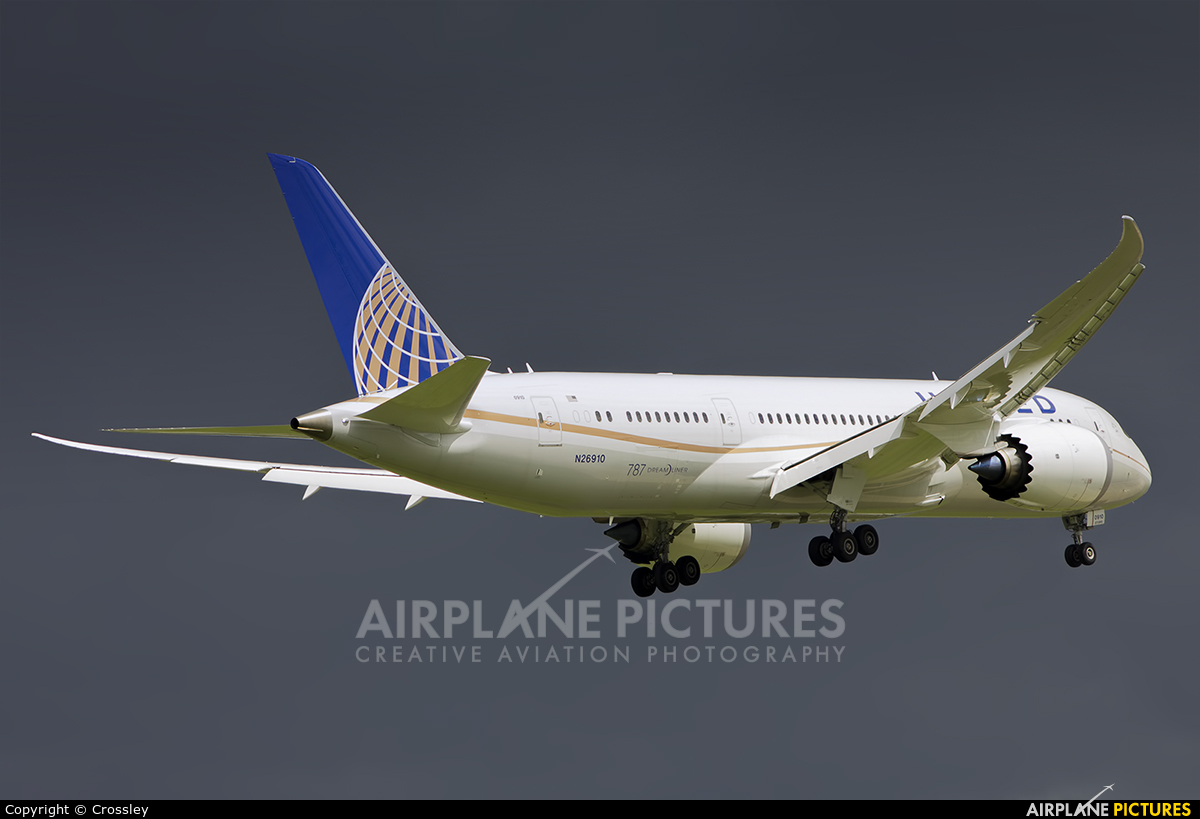 United Airlines N26910 aircraft at London - Heathrow