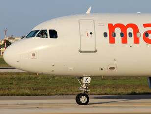 9H-AEK - Air Malta Airbus A320