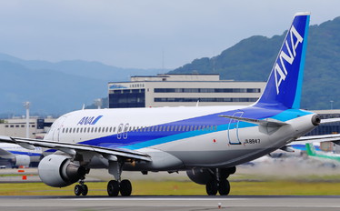 JA8947 - ANA - All Nippon Airways Airbus A320