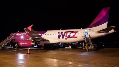 UR-WUB - Wizz Air Airbus A320