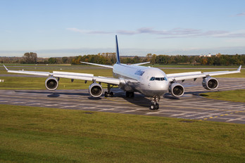 D-AIHY - Lufthansa Airbus A340-600