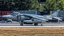 165587 - USA - Navy McDonnell Douglas AV-8B Harrier II aircraft