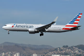 N386AA - American Airlines Boeing 767-300ER