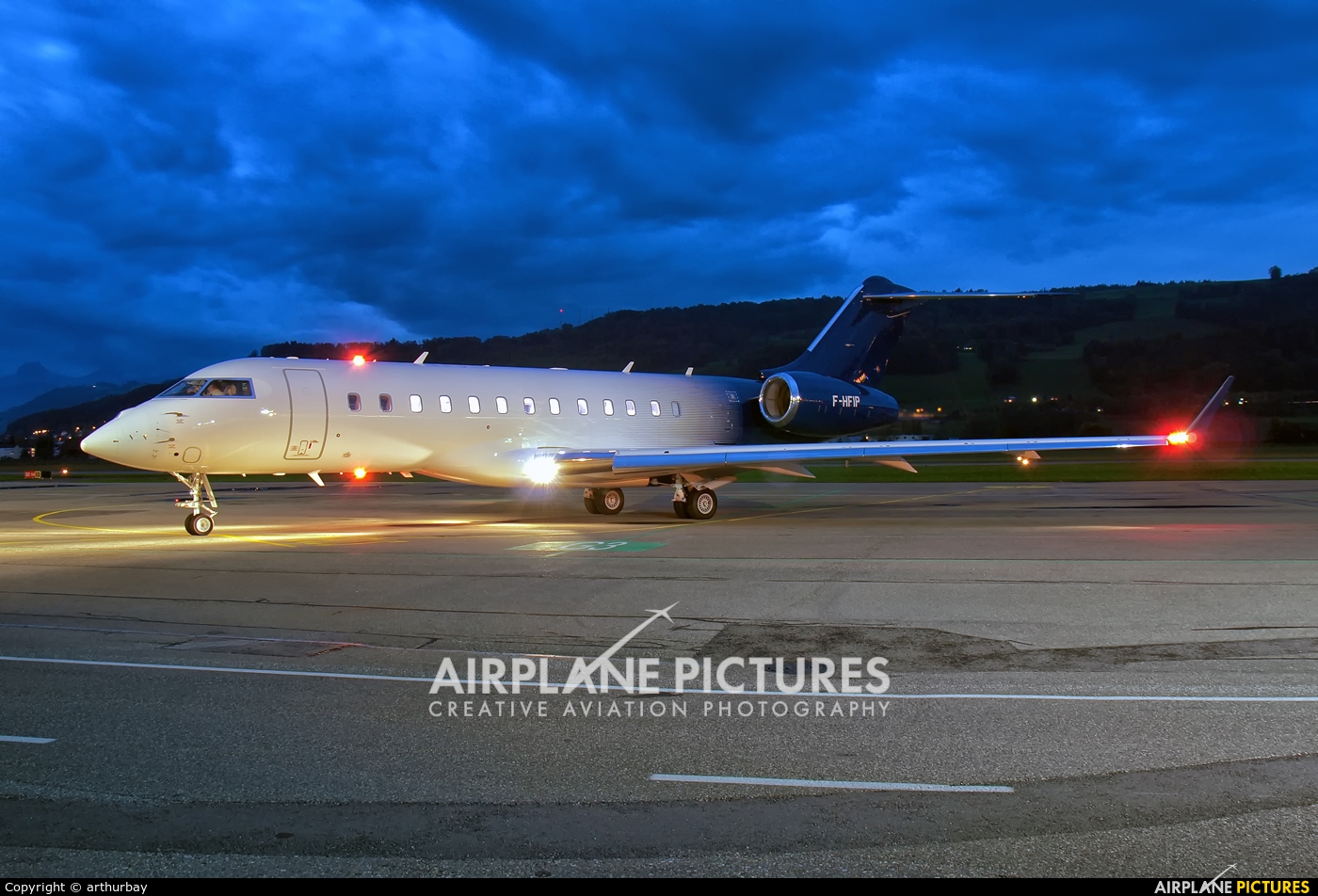 Private F-HFIP aircraft at Bern - Belp