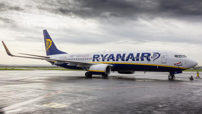 EI-EFY - Ryanair Boeing 737-800