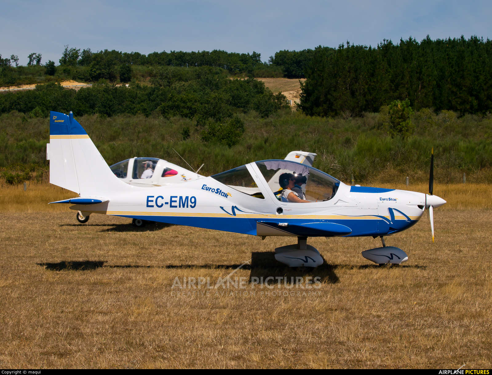 Private EC-EM9 aircraft at Campo de vuelo "As Lamas"