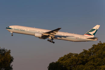 B-HNP - Cathay Pacific Boeing 777-300