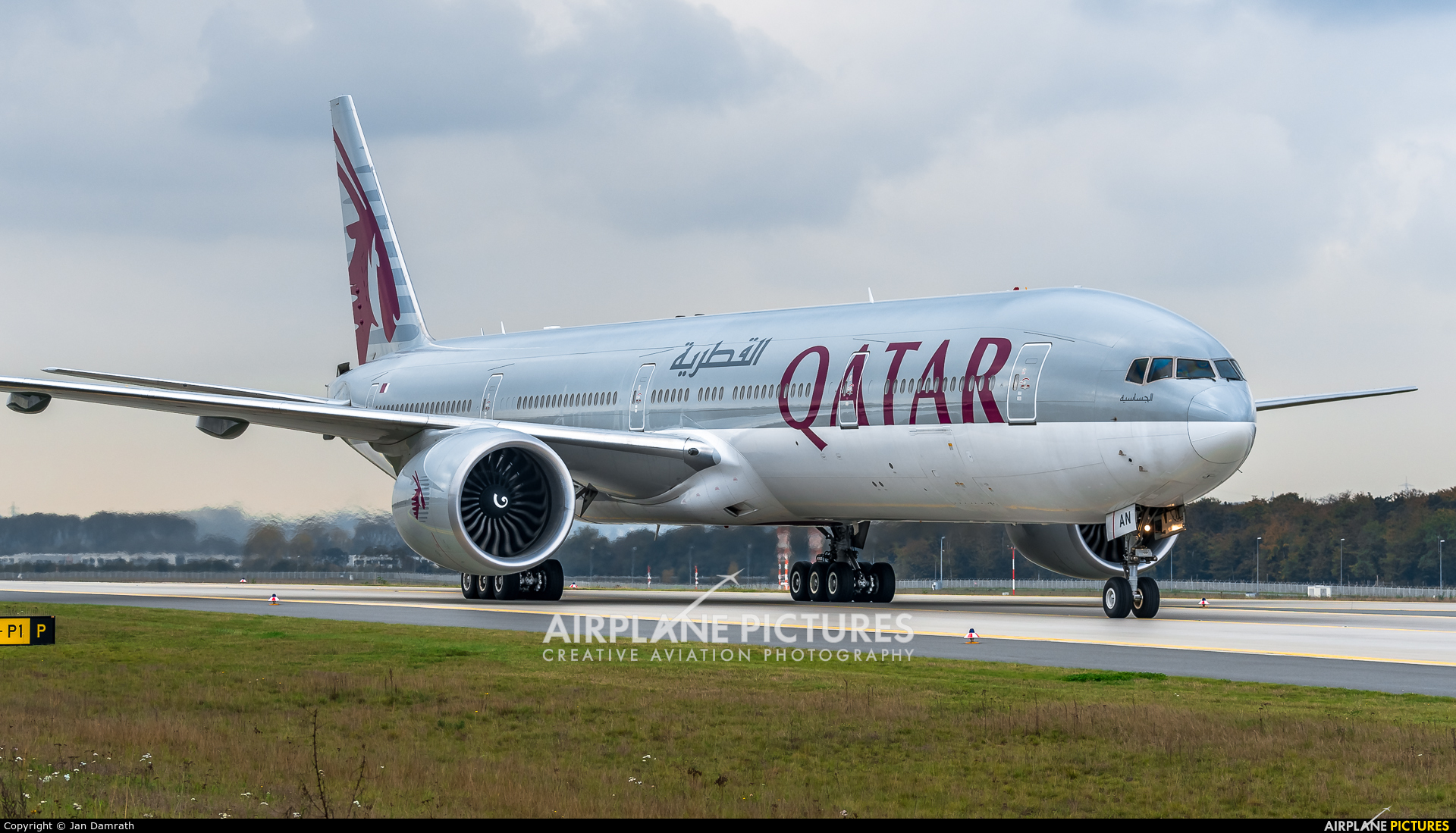 Qatar Airways A7-BAM aircraft at Frankfurt