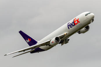 N108FE - FedEx Federal Express Boeing 767-300F