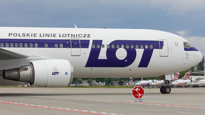 SP-LPG - LOT - Polish Airlines Boeing 767-300ER